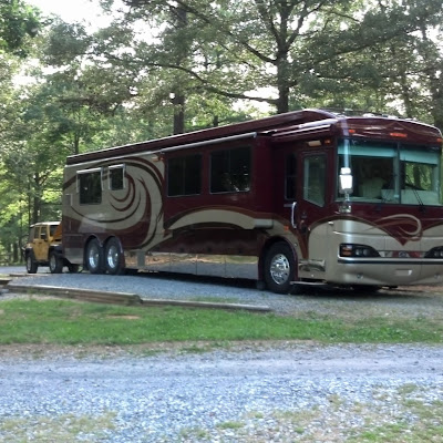 Lynchburg / Blue Ridge Parkway KOA Holiday